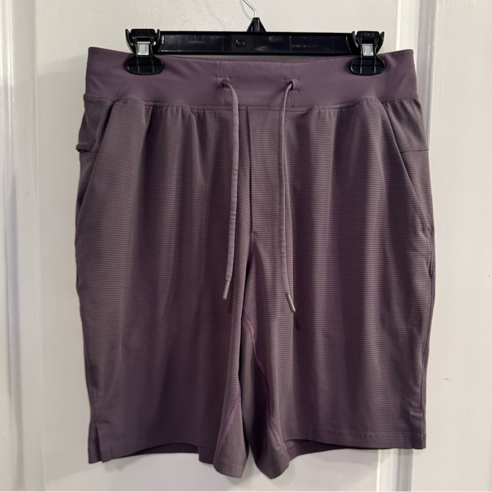 Lululemon T.H.E. Short 9" Mesh *Liner Graphite Purple
